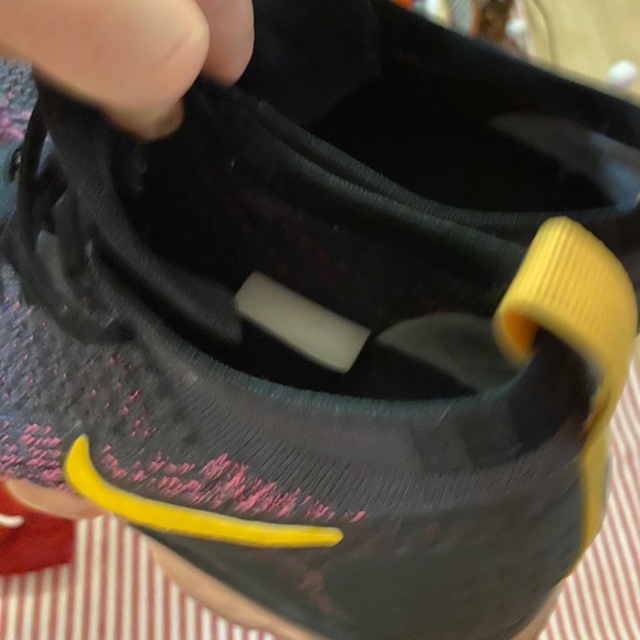 Women’s Size 8.5 Nike vapour max knit - Picture 3 of 4